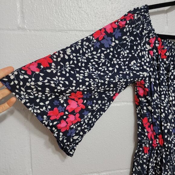 Gap Bell Sleeve Dress - Picture 4 of 10